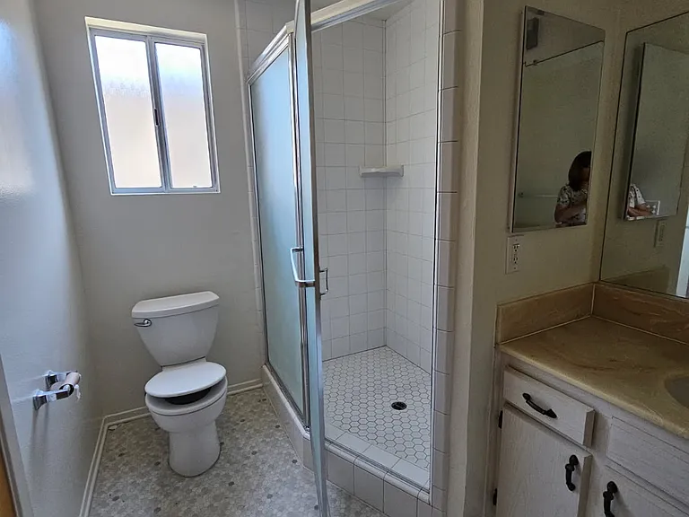 6450 Mammoth Ave #101 — Photo 7