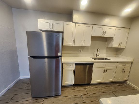 5th image of 4310 N 23rd Ave APT 1