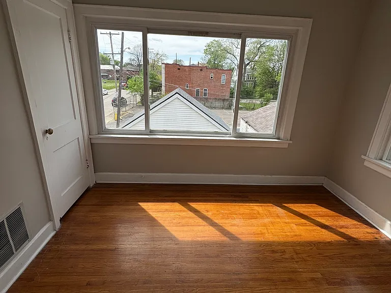 533 Fairwood Ave — Photo 13