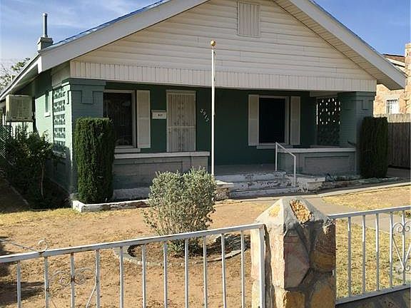 3rd image of 3917 Trowbridge Dr
