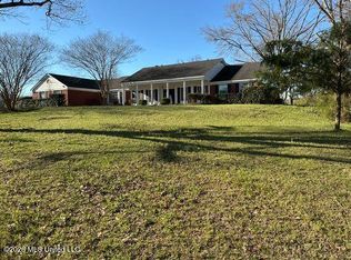 401 S Binford Ave, Duck Hill, MS 38925