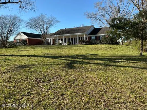 401 S Binford Ave, Duck Hill, MS 38925