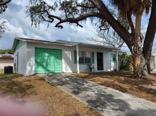 8011 Colton Dr, Port Richey, FL 34668