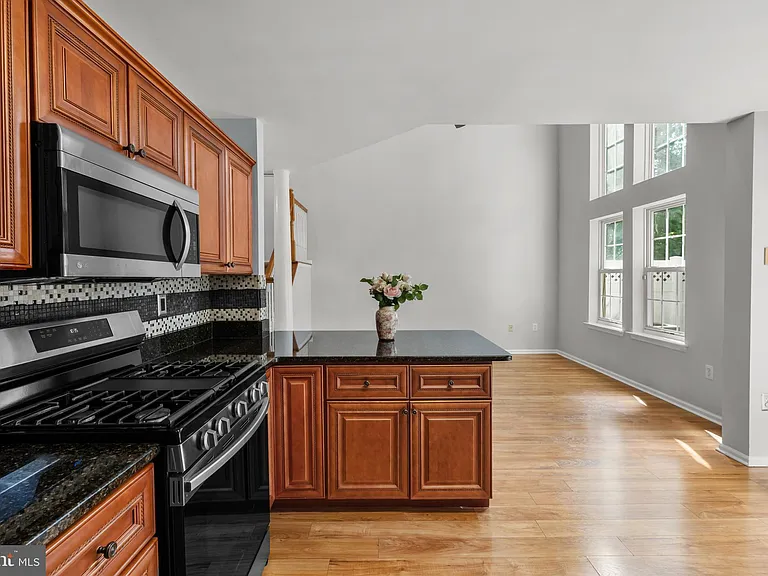 16 Lee Ct — Photo 12