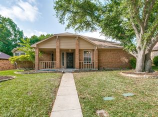 1546 Winter Park Ln, Lewisville, TX 75077