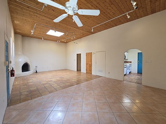 2nd image of 1207 Calle Luna Unit B