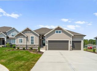 14608 Aspen Cir, Basehor, KS 66007