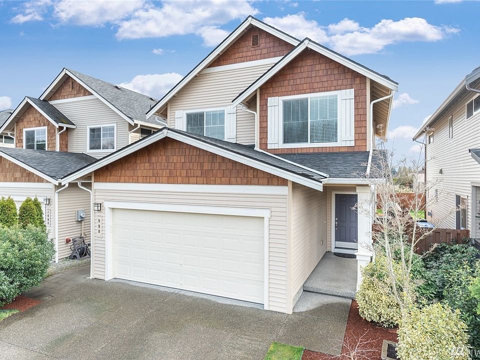 1st image of 998 42nd Ct NE