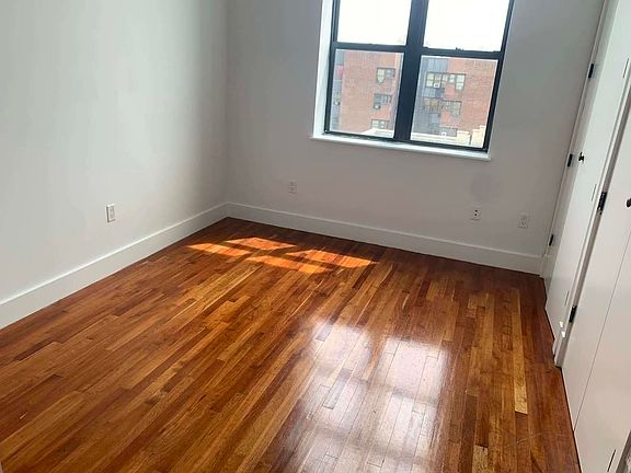 5th image of 181 Bainbridge St #D4