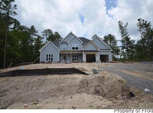 537 Sea Mist Dr, Sanford, NC 27332