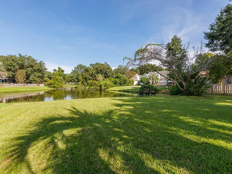 386 Jardinere Walk — Photo 15