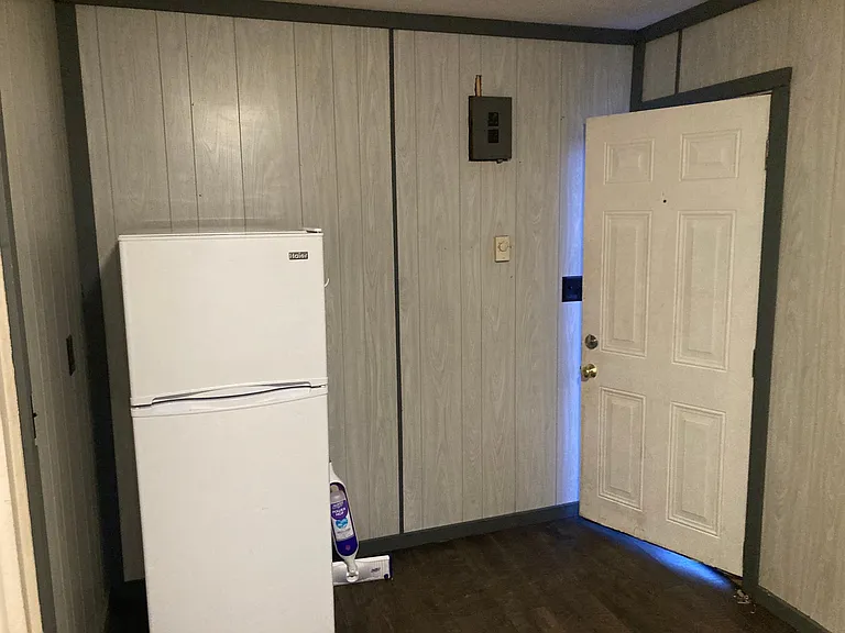 26 Cochran Ave #3 — Photo 2