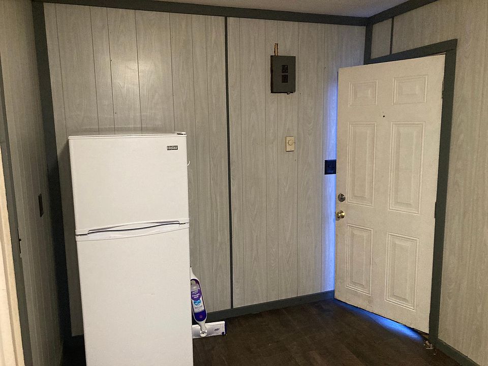 2nd image of 26 Cochran Ave #3