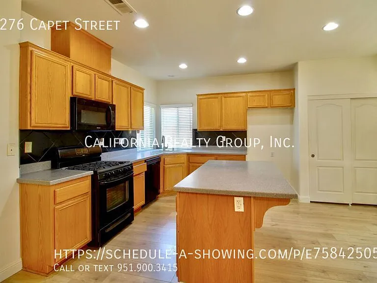 2276 Capet St — Photo 19