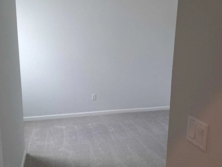 318 Brandon Lakes Dr #1 — Photo 16