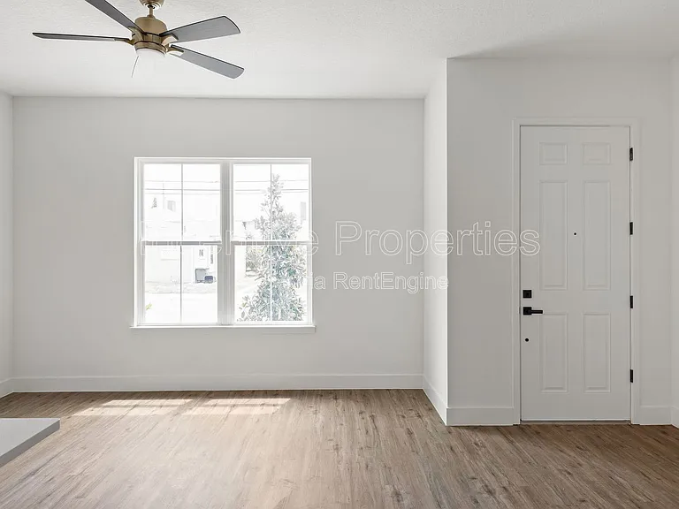 526 S Grandview Ave — Photo 25