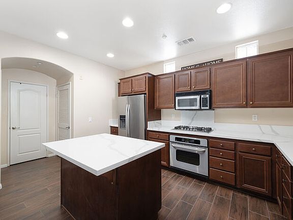 2nd image of 1661 Brittle Bush Dr Unit 275