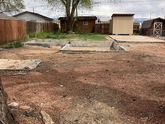 2nd image of 2026 Aspen St