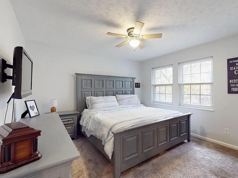 7509 Kingsgate Way — Photo 16
