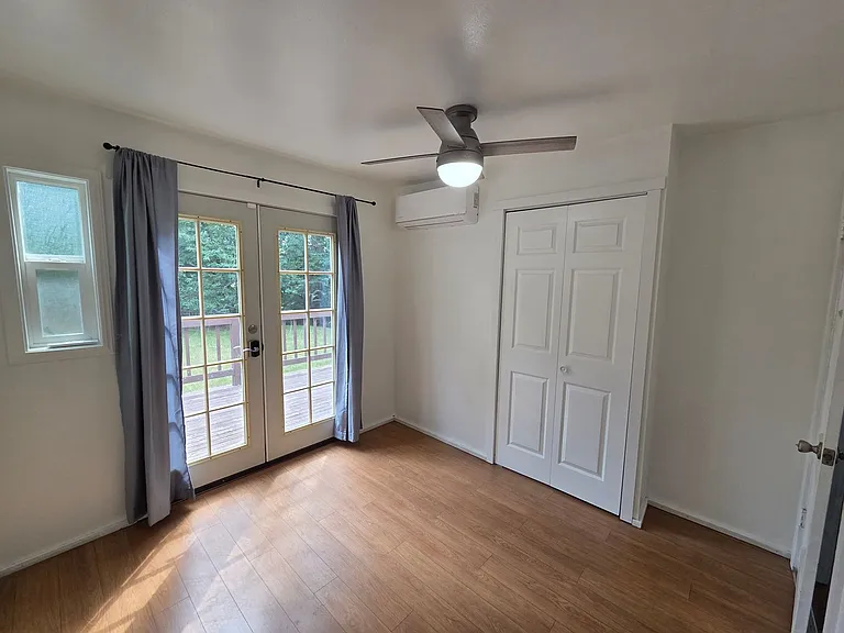 1290 NE Fairgrounds Rd — Photo 19