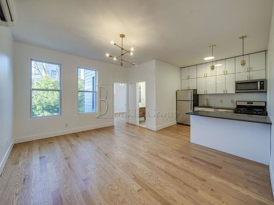 1st image of 31-60 41st St #Top