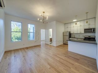 31-60 41st St #TOP, Astoria, NY 11103