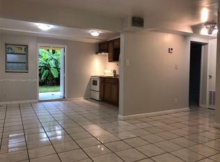 725 SW 8th Ave #B, Hallandale, FL 33009