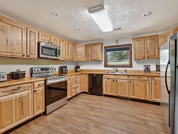 4th image of 114 Hillendale Dr