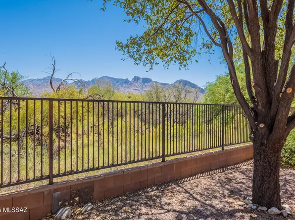 12220 N New Dawn Ave, Tucson, AZ 85755