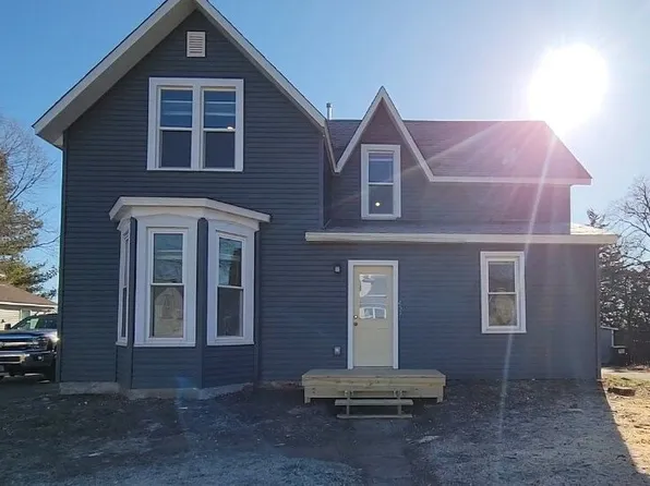 2327 4th St, Eau Claire, WI 54703