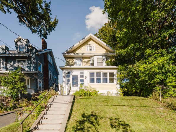 891 Myrtle Ave