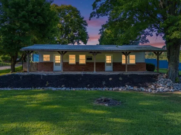 5322 Boner Rd, Boonville, IN 47601