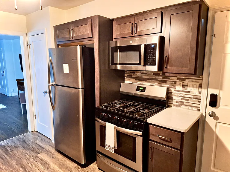 545 Elm Grove Rd #2 — Photo 3