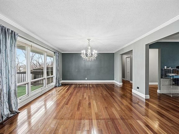 4th image of 275 34th St SE