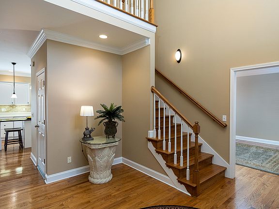 3rd image of 4802 Preston Park Dr