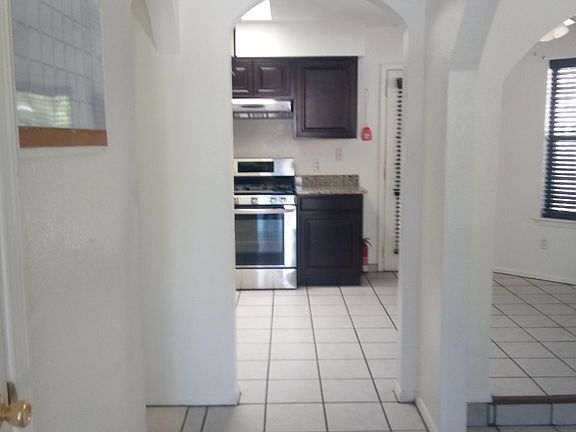 2nd image of 1636 Ash Ave