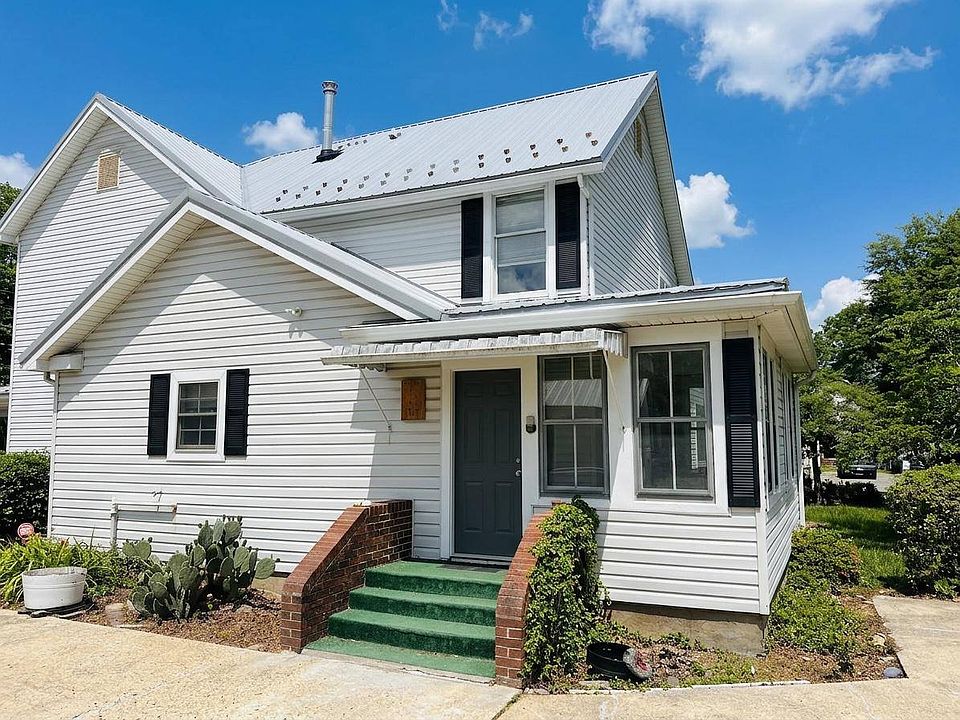 1st image of 4601 Strauss Ave #1