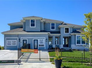 2461 W 176th St, Overland Park, KS 66085
