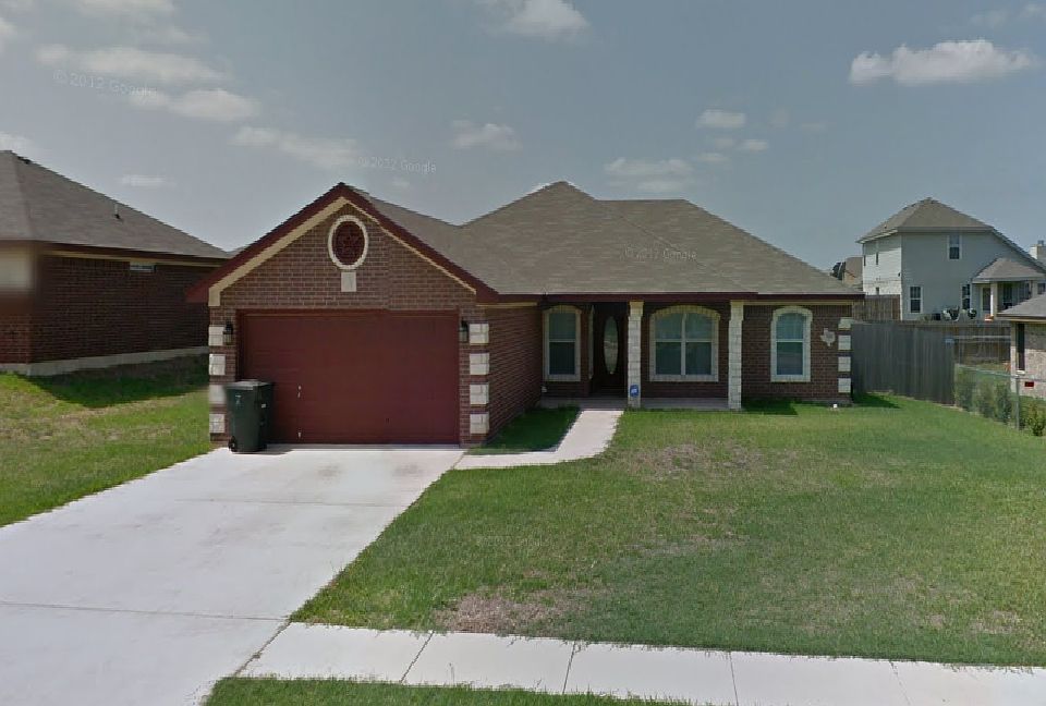 house outside (Tecovas)_10092015