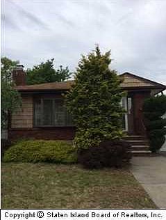 1st image of 152 Seidman Ave
