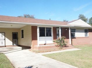 810 Moriston Rd, Fayetteville, NC 28314