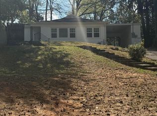 1827 Country Club Dr, Meridian, MS 39305