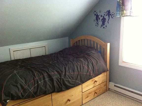 upstairs bedroom #2