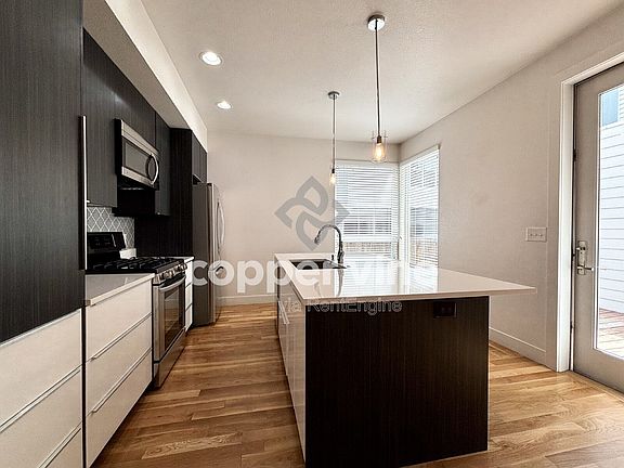 4th image of 4966 Lowell Blvd