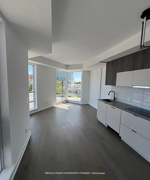8888 Yonge St #323 — Photo 14