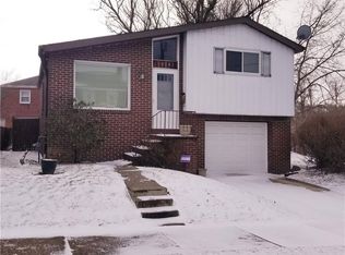 916 Waddell Ave, Clairton, PA