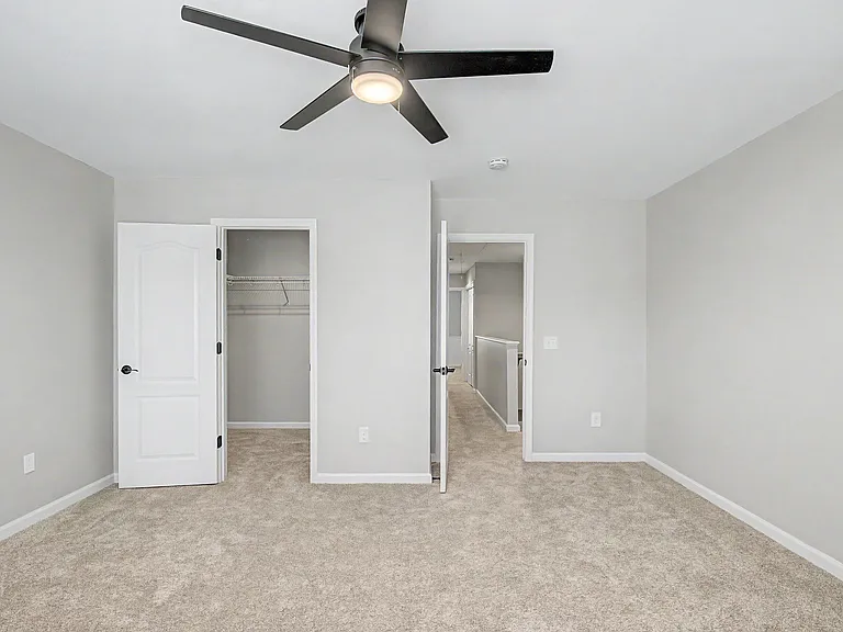 1512 E Henry St — Photo 11