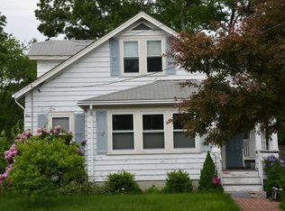 1067 Narragansett Pkwy, Warwick, RI 02888