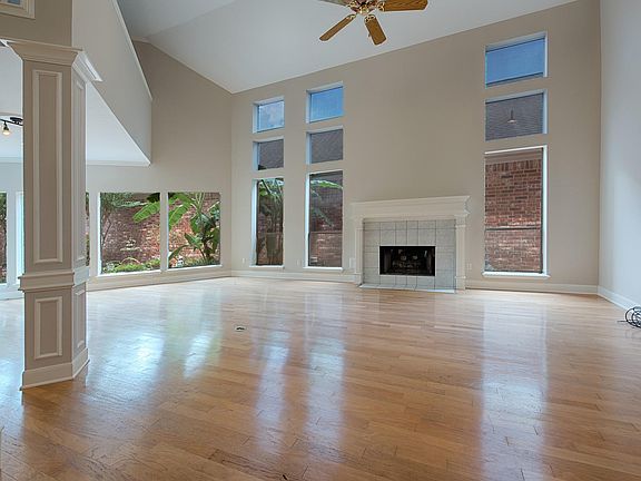 4th image of 6634 Queensclub Dr