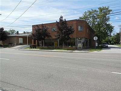 2nd image of 16200 Broadway Ave